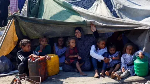 Dire Crisis in northern Gaza as Israeli Tanks Continue Operations
