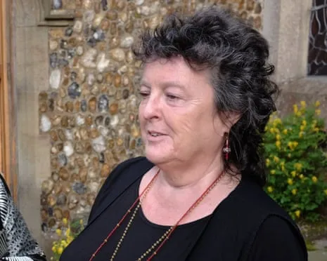 The Renowned Poet Pens ‘Bombsite’ Poem regarding Trump’s British Royal Tour