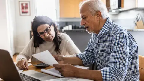 Government Pension Likely to Increase by 4.7% Starting in Spring